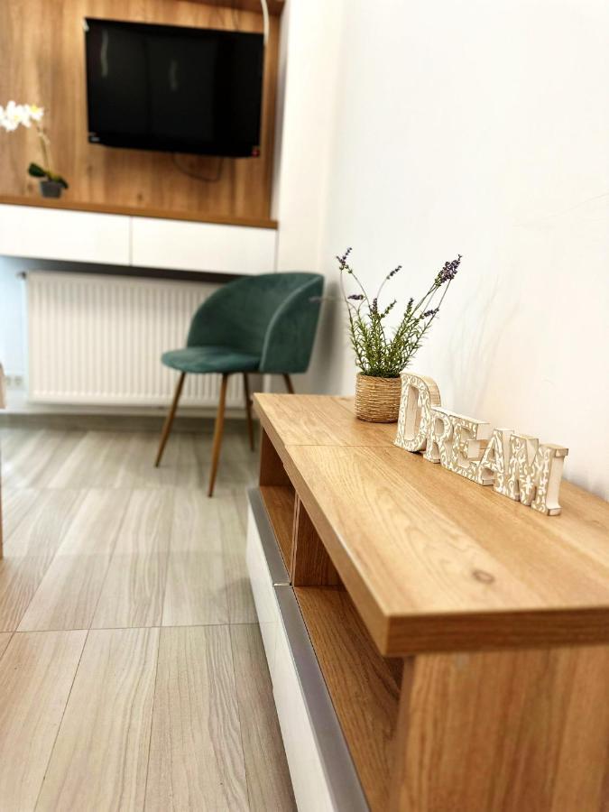 Victory Luxury Apartments 데포리노드 외부 사진