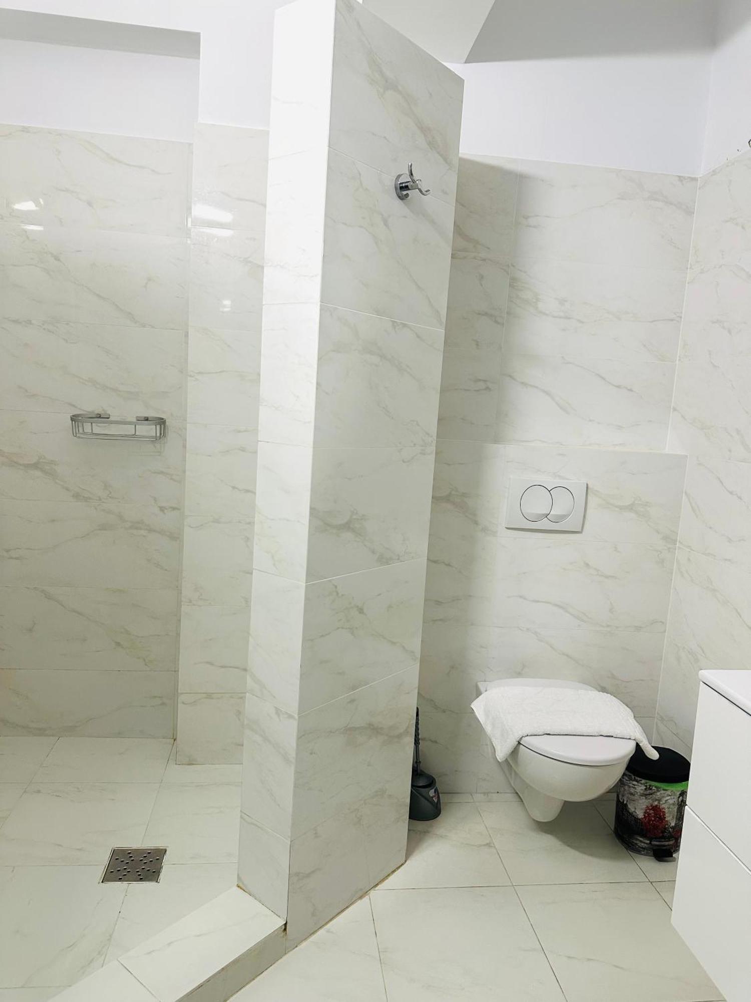 Victory Luxury Apartments 데포리노드 외부 사진